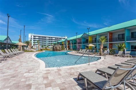 beachside hotel and suites cocoa beach fl